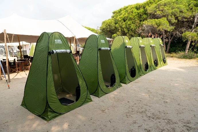 Duchas portátiles Torneo de voley para empresas Actividad Teambuilding Corporativo