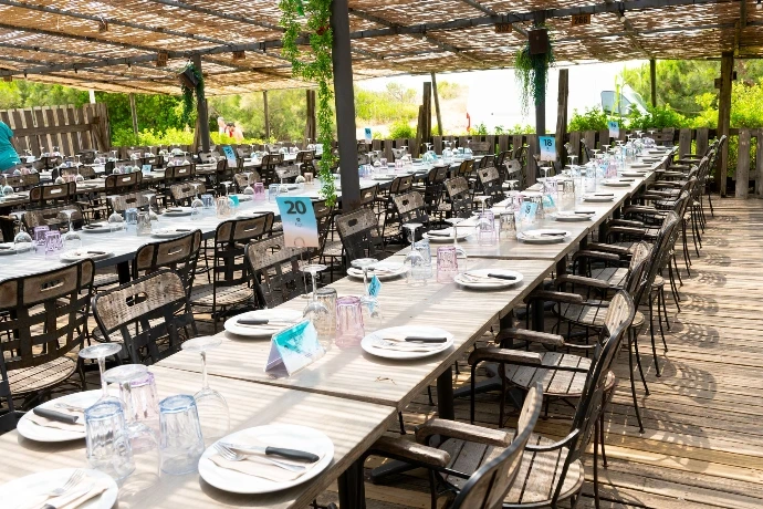 Kauai Gavà Torneo de voley para empresas Actividad Teambuilding Corporativo